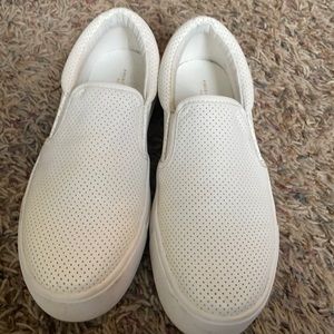 Slip on platform sneakers